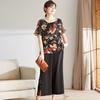 Roupas para Mãe 2026 Novo Estilo de Verão Elegante Top Blusa Floral de Manga Curta Conjunto de Calças Largas de Três Quartos