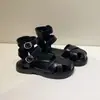 Sandalias infantiles de moda 2026 modelo nuevo de verano para niña zapatos romanos zapatos de playa para niñas zapatos de princesa para bebé con suela blanda
