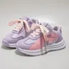Tênis Infantis da Moda 2026 Primavera Novo Versátil Estiloso Tênis de Corrida para Meninas Tênis de Corrida ao Ar Livre para Meninos Moderno