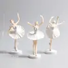 Decoração de Bolo de Assar Menina de Ballet Conjunto de Três Peças Decoração Bela Torre dos Desejos Decoração de Bolo Vestido de Sobremesa