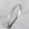 Pulsera para Mujer con Cierre de Acero Inoxidable 304 Geométrico Europeo y Americano Transfronterizo en Forma de Corazón Galvanizado al Vacío Chapado en Oro de 18K