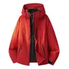 Traje de asalto para exteriores color camello mismo estilo tres en uno para mujer cortavientos impermeable forro de plumón carcasa rígida chaqueta de ropa de montañismo hombre