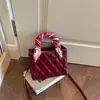 Bolso de mujer de alta gama 2026 nuevo de verano moderno super popular bolso de mano pequeño para el trabajo y uso diario, bolso de hombro y cruzado para commuting