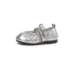 Zapatos de cuero de suela blanda para niñas, nueva colección de otoño 2026, zapatos para niños, zapatos de princesa elegantes y bonitos para niñas pequeñas, adecuados para actuaciones
