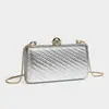 Bolsa de Mão com Strass para o Verão 2026 Corrente Banquet Mini Feminina de Alta Qualidade Quadrada Requintada Bolsa de Noite Bolsa de Mão para Vestido