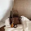 Bolso Retro de Ante y Terciopelo para Mujer 2026 Nuevo Estilo Meilade Bolso Tote Pequeño para el Trabajo Bolso Cruzado tipo Cubo