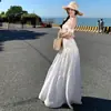 Estilo Boho Doce Elegante de Férias Terno Branco Feminino de Verão Sem Alças Conjunto de Duas Peças Saia de Cintura Alta Linha A