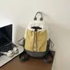 Bolso de un solo hombro con colores contrastantes, elegante y único, mochila ligera para exteriores para hombres y mujeres, diseño de nicho, bolso cruzado para deportes y montañismo