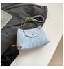 Bolsa Feminina 2025 Nova Moda Grande Capacidade Bolsa de Ombro Tote Costura em Cor Contrastante Estilo Ins para o Dia a Dia Bolsa Transversal de Nicho