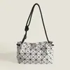 Bolsos para Mujer 2025 Nueva Moda Geométrico Acolchado Bolso de Hombro Tendencia Japonesa Bolso Tofu Pequeño Cruzado de Mujer Piel Suave