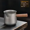 Taza de té justa de titanio puro de gran capacidad con asa lateral portátil, separador de té de súper filtración, mango de madera maciza, accesorio de té creativo