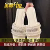 Sandalias Planas Estilo Chanel con Pedrería para Mujer, Nuevo Modelo 2026, Adecuadas para Usar con Faldas, Sandalias Deslizantes de Suela Suave para la Playa