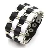 Pulseira de Couro Preta e Branca com Elo de Corrente Prateada Design Estiloso e Ousado Ajuste Ajustável para Homens e Mulheres Perfeita para Estilos de Moda Casual e Rock Durável e Confortável