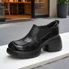 Zapatos Pequeños de Cuero Versátiles de Suela Gruesa para Mujer 2026 Otoño Nuevos Mocasines de Estilo Británico Retro Slip-ons Zapatos de Una Sola Pieza que Aumentan la Altura