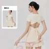 Conjunto de Yoga para Mujer Big Tree Apparel con Almohadillas en el Pecho, Diseño Hueco en la Espalda, Conjunto de Yoga Adelgazante de Manga Corta, Traje Deportivo para Pilates