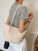 Bolsa Grande Capacidade Feminina Outono/Inverno Versátil 2026 Nova Casual Ombro Único Sobrancelha Tecida Bolsa Mãe-Filho Bolsa Tote para o Dia a Dia