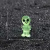 Nuevo producto transfronterizo: Muñecos de Alien con Expresiones que Brillan en la Oscuridad, Lindos Accesorios de Decoración DIY, Adornos de Escritorio para Micro-Paisajes