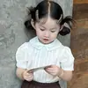 Conjunto de Verano Estilo Coreano para Niñas 26 Nuevo Estilo Academia Niña Pequeña Camisa de Manga Corta Plisada Cuello de Muñeca Pantalones Cortos de Encaje