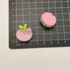 Dibujos Animados Brillantes Luminosos Frutas DIY Accesorios de Resina Hechos a Mano Pinzas para el Cabello Fundas para Teléfonos Botellas de Agua Adornos para el Cabello Venta al por Mayor