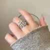 Anillo Abierto de Estrella Full Diamante Plateado Diseño de Nicho para Mujer Único Hermoso Anillo para Dedo Índice Joyería de Lujo Ligero y de Alta Gama
