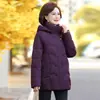 Chaqueta de Plumas de Ganso Auténtica Lista para Usar para Mujer, Talla Mediana de Invierno Engrosada y Cálida Elegante Chaqueta de Plumas de Ganso de Marca Grande para Personas de Mediana Edad y Mayores