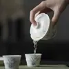 Cuenco Tapa de Pie Alto Boca de Flor Estilo Dinastías Tang y Song, Cerámica Pintada a Mano Azul y Blanco Diseño de Orquídea, Juego de Té para el Hogar, Cuenco Tapa para Preparar Té