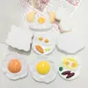 Simulación Comer y Jugar Huevo Pochado Huevo Doble Amarillo Comida Accesorios de Resina Pegamento de Crema Funda de Teléfono DIY Accesorios para el Cabello Pegatina para Refrigerador