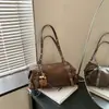Bolso Retro Bajo el Brazo para Mujer 2026 Otoño Nuevo Estilo Bolso Almohada de Felpa Gamuza de Gama Alta Estilo Coreano Versátil para Viajes Cotidianos Bolso de Hombro Único