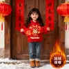 2026 Ano do Cavalo Novo Vermelho Festivo Moletom Cartoon de Ano Novo para Meninos e Meninas, Outono e Inverno Lã Moda Roupa de Ano Novo