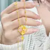 Tienda de Oro Mismo Estilo Corona de Flores Collar con Borla de Mariposa para Mujer, Lujo Ligero Cadena Integrada de Mariposa Cadena para Clavícula Venta al por Mayor
