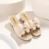 Nuevas y populares zapatillas de mujer con cuña estilo francés, elegantes y con estilo, adecuadas para usar al aire libre, en el trabajo y para el uso diario en verano, con suelas gruesas y resistentes al desgaste
