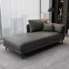 Sillón chaise longue moderno, minimalista y lujoso, adecuado para salas de estar, dormitorios, hoteles y casas de huéspedes; una silla reclinable cómoda para relajarse junto a la cama, un sofá pequeño