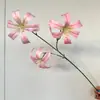 3 Lírios Artificiais para Decoração de Casamento, Arranjo Floral, Flores Falsas para Fotografia ao Ar Livre, Lírios Dourados com Borda Enrolada