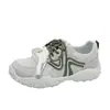 Zapatos nuevos estilo coreano para papá para mujer, zapatillas deportivas para correr de estudiante otoño 2026, zapatos casuales con suelas gruesas y aumento de altura, C9015