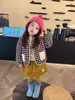 Chaqueta Acolchada de Cuadros para Niñas 2026 Invierno Nueva Manga Larga Engrosada Abrigo de Algodón para Bebés Ropa de Invierno Cálida para Niños