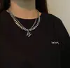 Puesto de Mercado Nocturno Collar Pequeño Flor de Durazno Colgante Flor Rosa Degradado Pequeño Fresco Versátil Diseño de Nicho Cadena para Clavícula de Celebridad de Internet
