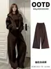 Conjunto de sudadera deportiva estilo coreano para mujer, colección otoño 2026, atuendo casual de tres piezas, OOTD relajado estilo coreano