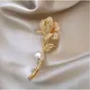 Broche com Acabamento de Luxo, Estilo Nicho e Simples, Alfinete de Roupa, Acessório de Pérola para Terno, Broche