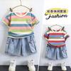 Traje Corto de Verano 2025 Nuevo para Bebés y Niños Finos Estilo Hong Kong Jeans Retro Casual Rayas de Colores Mangas Cortas