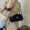 Bolso de Suede Retro para la Axila para Mujer 2025 Nuevo Otoño Moda Nicho Bolso de Hombro Bolso de Mano para Viajes