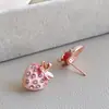 Brincos Exquisitos e Compactos de Coração de Morango com Zircônia e Design de Gota de Óleo para Mulheres, Apresentando um Estilo Doce e Fashion