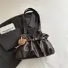 Bolsa de ombro retrô de cor sólida alta-costura modelo 2026 design estiloso tendência alta-costura para o dia a dia bolsa de ombro plissada