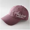 Boné Simples de Baseball com Bordado Lateral para Homens e Mulheres, Estilo Casal, Moderno e Versátil, Chapéu de Sol Macio Casual para Passeio de Primavera