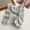 Goma para el pelo Scrunchie de Color Sólido Simple con Mariposa Floral Bordada Estilo Bosque Chica Artística Retro Accesorio Versátil para el Cabello