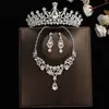 Traje de novia de tres piezas collar pendientes corona tocado accesorios de boda corona de cumpleaños accesorios para el cabello femenino venta al por mayor