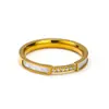 Europa y los Estados Unidos ins diseño de nicho transfronterizo sentido de alto nivel de una variedad de anillos geométricos para mujer joyería de acero de titanio chapado en oro de 18 quilates venta directa