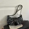 Bolsa de hombro cruzada de diseño nicho, a la moda y simple, estilo coreano, nueva para el verano 2026, de lunares dulces, para el antebrazo, para ir al trabajo