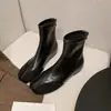 Tamanho Grande 34-42 Botas Skinny Elásticas Femininas 2026 Outono/Inverno Novas Botas Curtas de Tornozelo Estilo Martin com Retalhos de Camurça e Zíper nas Costas