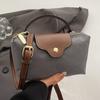 Atacado Novo Nicho Simples Cor de Contraste Portátil Bolsa Pequena Feminina Casual Moderna Versátil Costura Leve Transversal Porta-Moedas