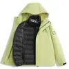 Chaqueta impermeable de plumón estilo Luotuo para mujer tres en uno 2026 nuevo estilo invierno ropa de trabajo exterior se puede imprimir LOGOTIPO